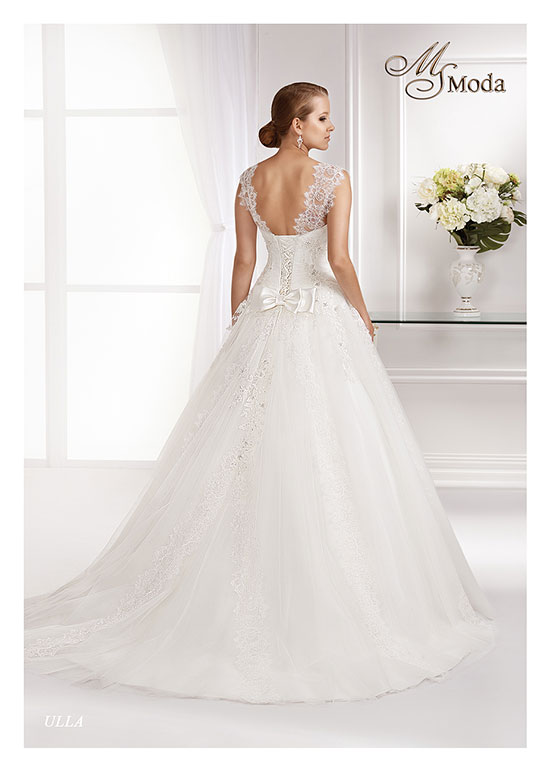 wedding dresses in Lebanon, weddings in Lebanon, wedding gowns in Lebanon, Lebanon wedding dresses, Lebanese brides